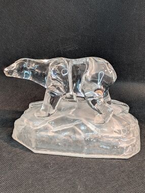 Cristal D'Arques  POLAR BEAR on TOP an ICEBERG - Lead Crystal